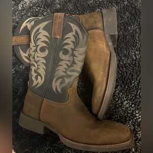 EUC Justin Boots Men's 8 Black and Brown Embroidered Boots
